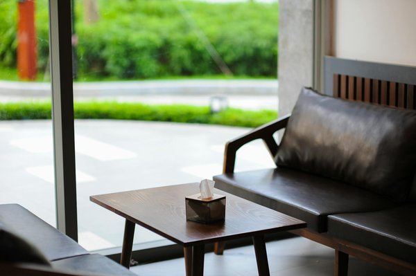 L'Impact Transformationnel des Médias sur les Normes Sociales : Analyse et Perspectives